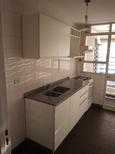 CORDOBA 955 - UN DORMITORIO