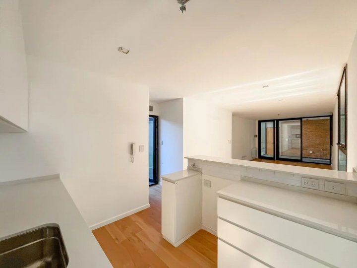SILVA 985 BIS 1B - 3 DORMITORIOS + PATIO - A ESTRENAR