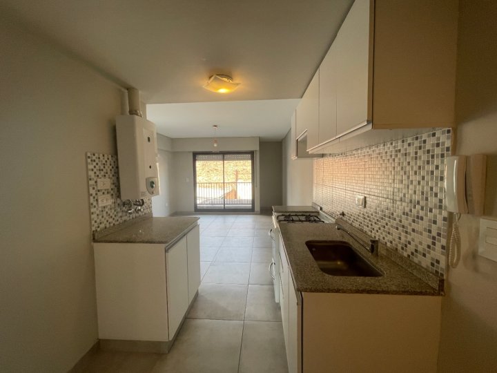 URQUIZA   2865  - A ESTRENAR-